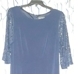 Ladies 16W Navy dress